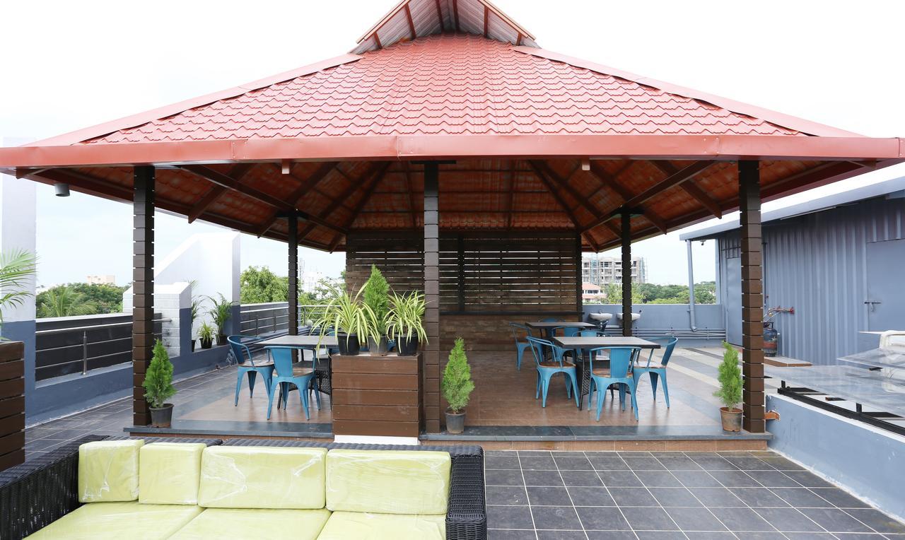 Treebo Pechis Castle Hotel Chennai